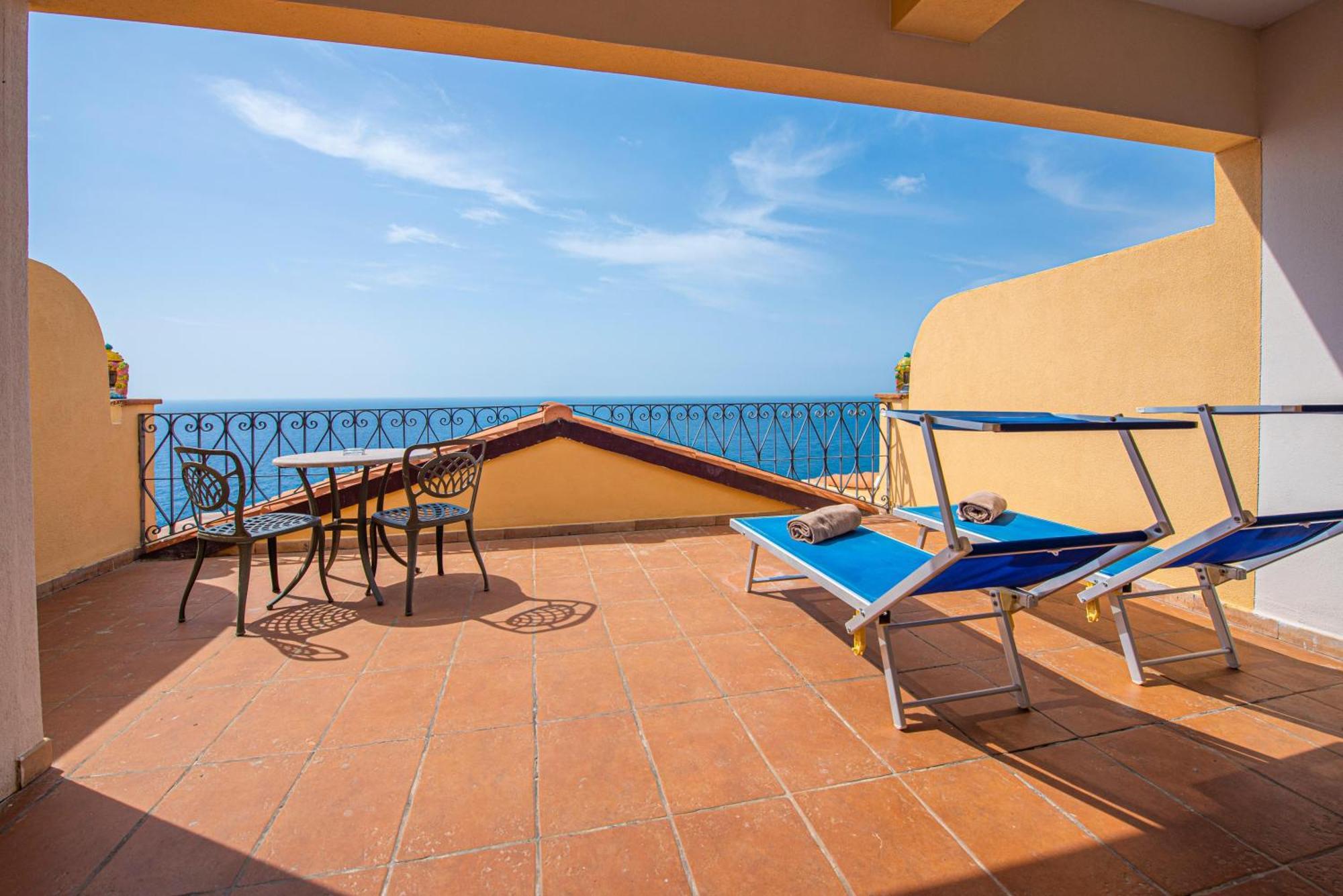 Baia Taormina - Cdshotels Forza dʼAgro Buitenkant foto