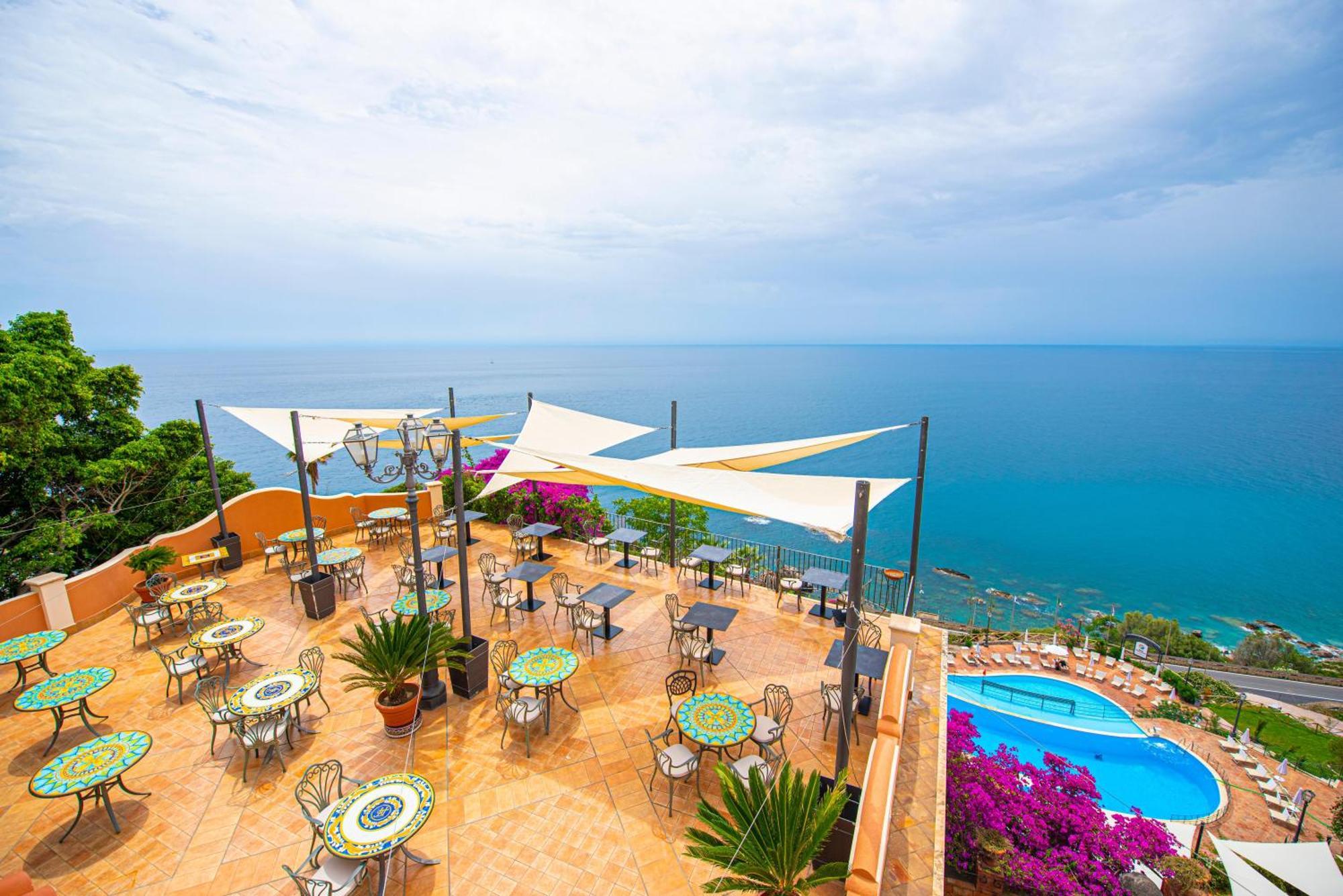 Baia Taormina - Cdshotels Forza dʼAgro Buitenkant foto