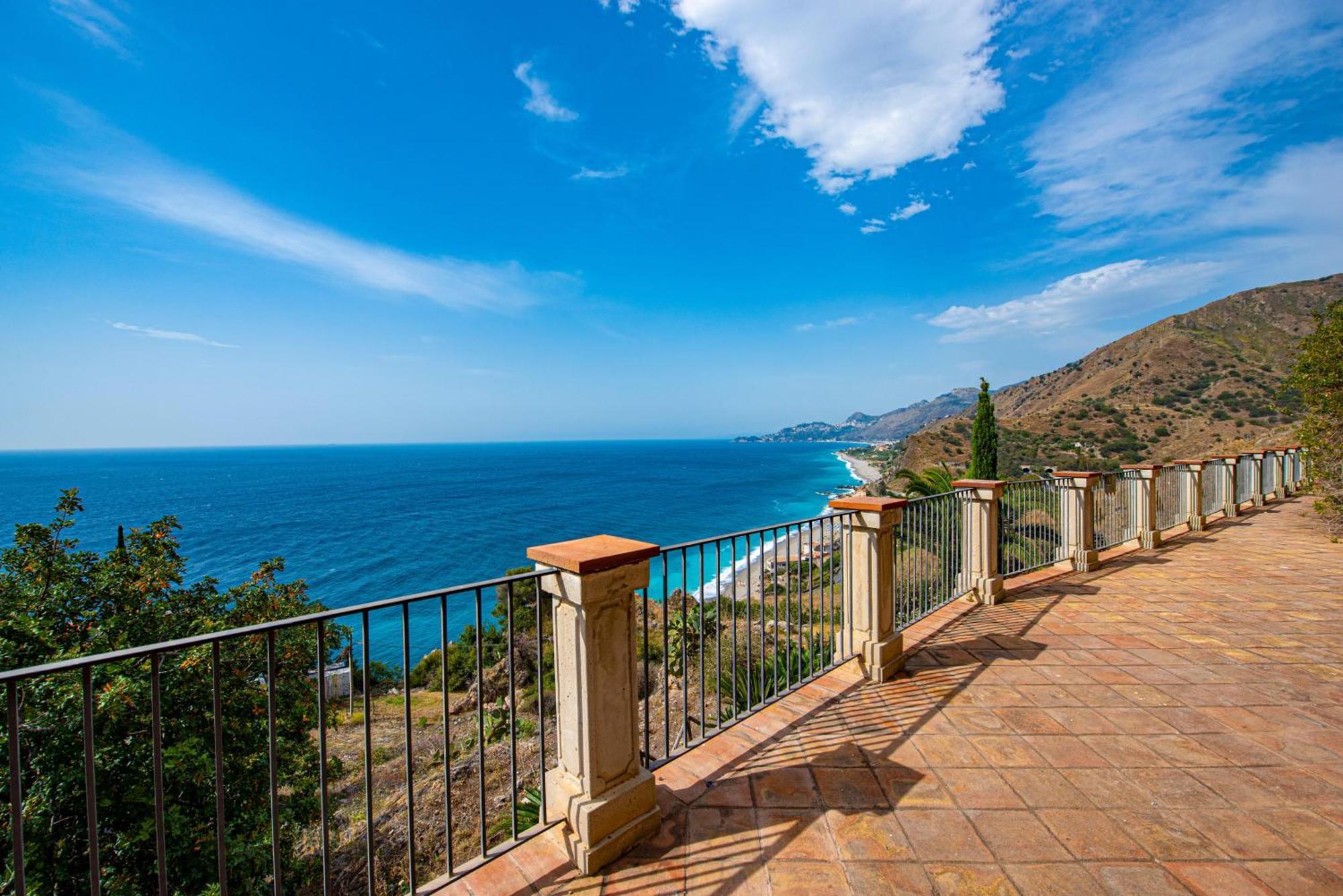 Baia Taormina - Cdshotels Forza dʼAgro Buitenkant foto